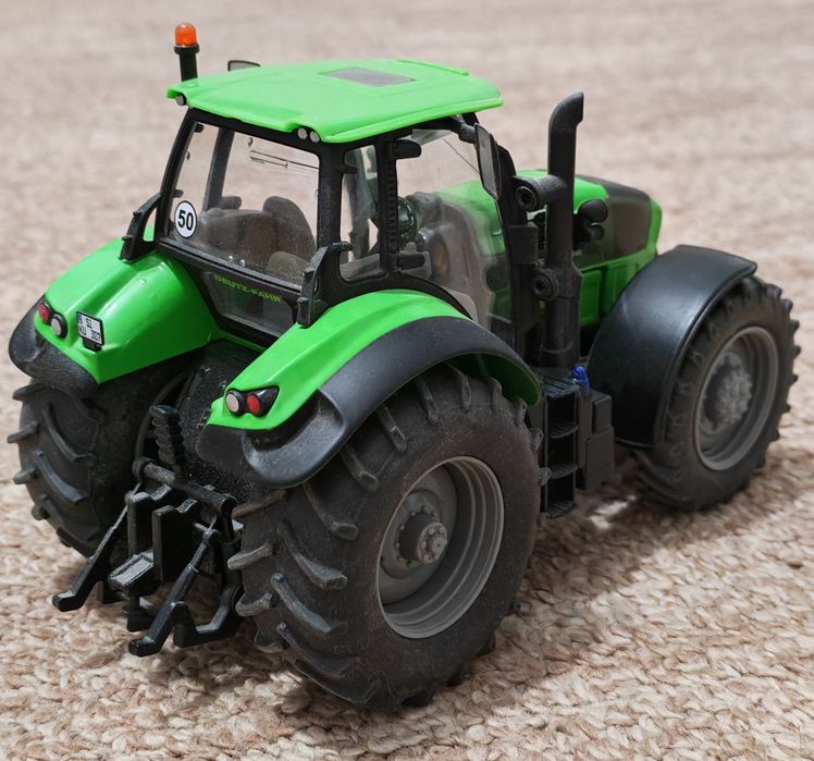 Tractor Deutz-Fahr+ balotieră John Deere