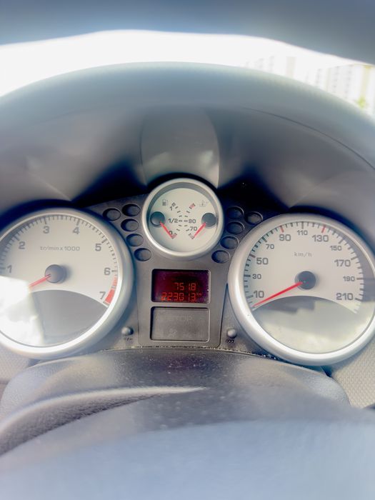 Peugeot 207 1.4 benzina