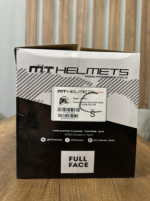 Каска MT Helmets размер S