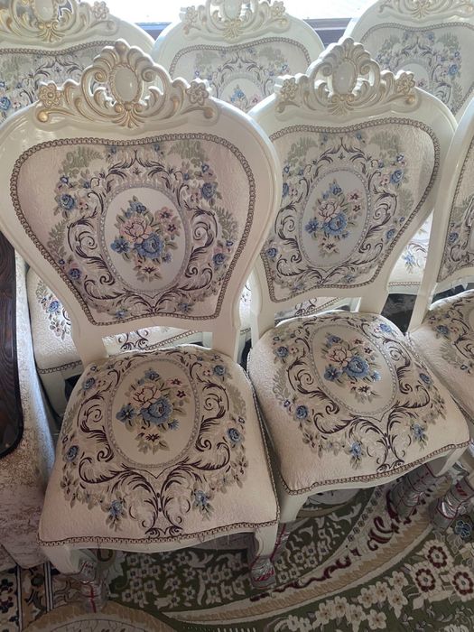Стулья королевская