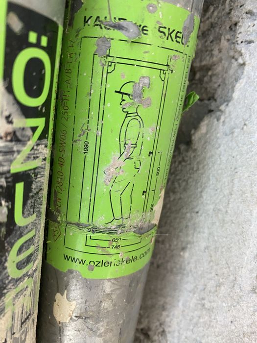 Schela zincata 4 nivele….foarte putin folosita