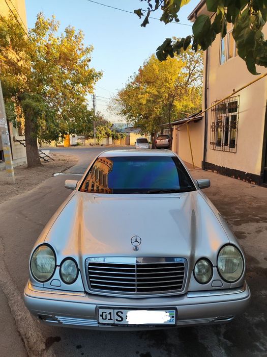 Мерседес w 210 в хорошем состоянии очень срочно по низу рынка