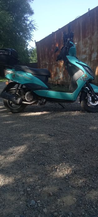 Продаётся м8 без минусов