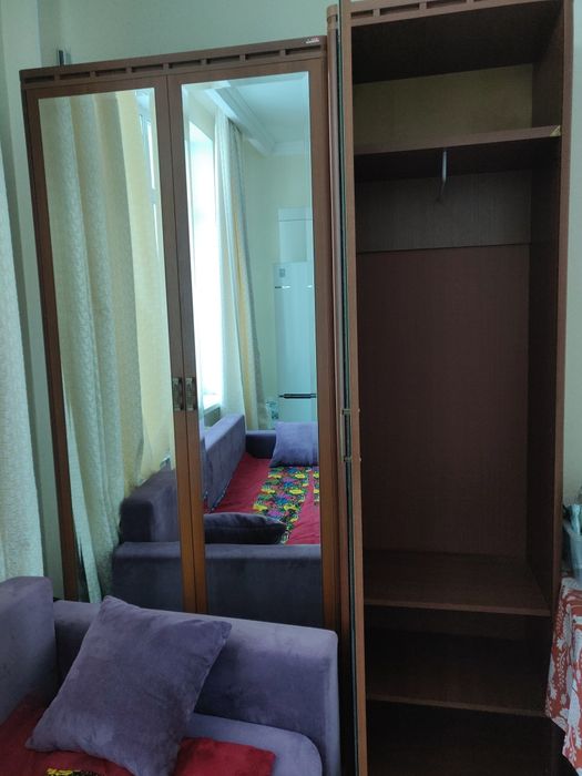 Шкафы с зеркалом