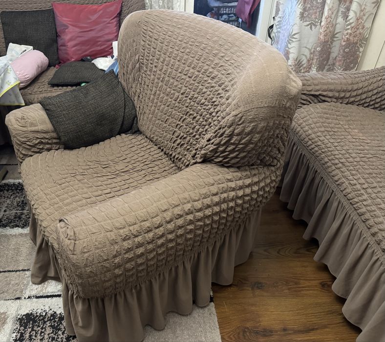 Подарявам Мебели