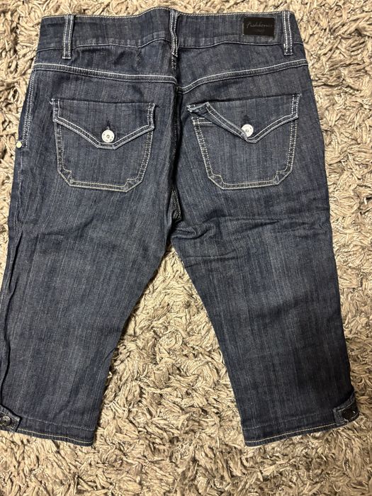 Blugi scurti Fishbone