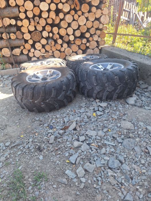 Set jante cu cauciucuri can am outlander