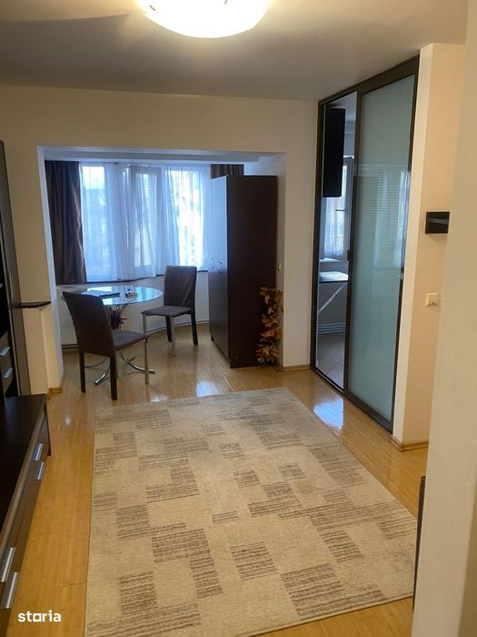 Garsoniera, Centrul Civic, str. Toamnei