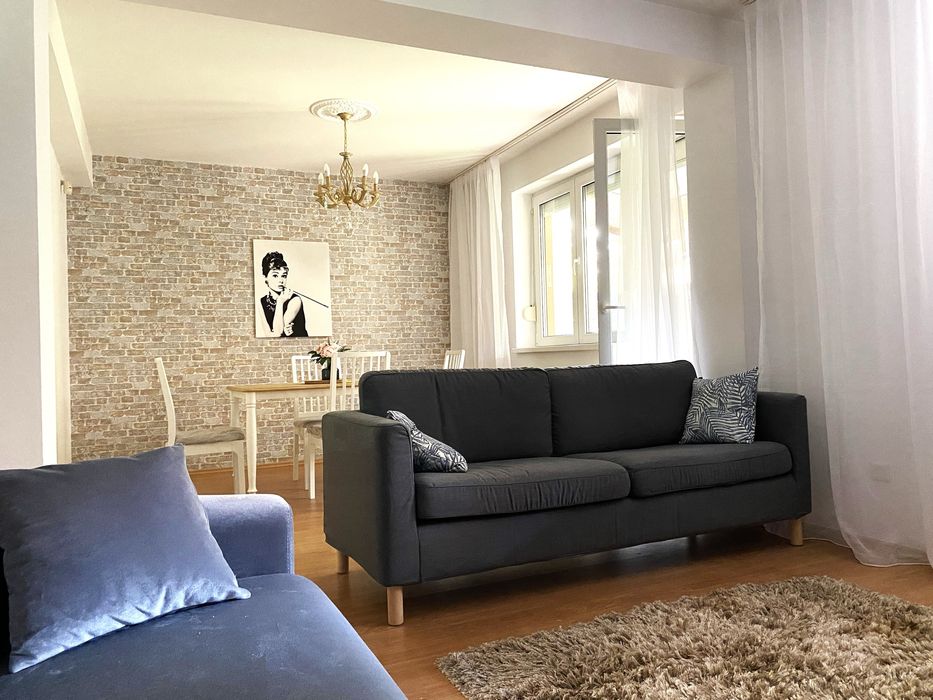Vand Vila 3 camere in Ansamblul Rezidential Azur (Pipera)