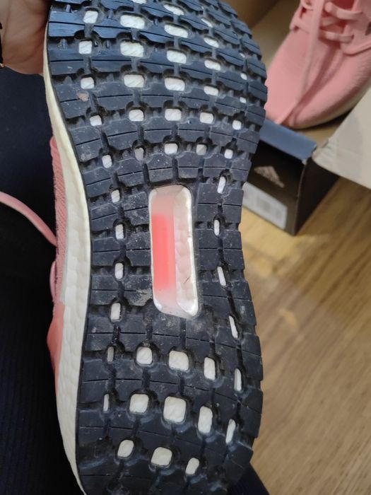 Оригинални дамски маратонки Adidas