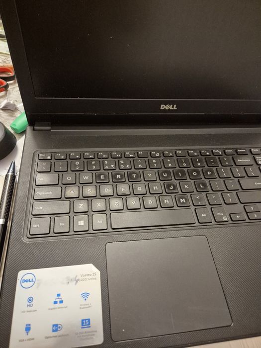 Laptop dell vostro 15 3000 i3