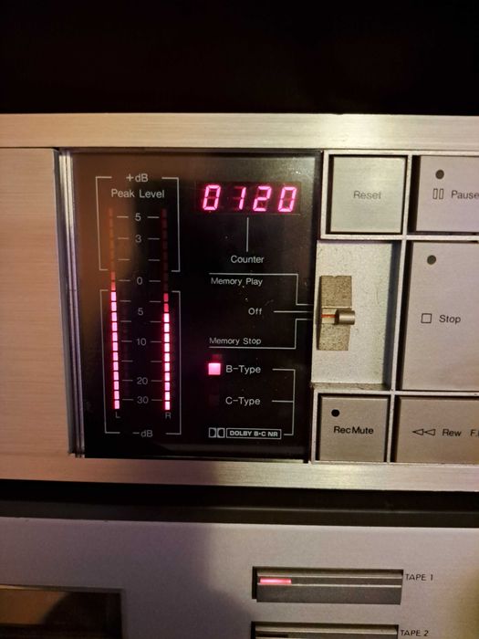 Продавам дек Nakamichi BX2