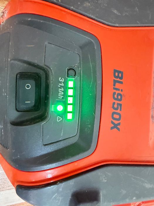 Husqvarna BLi950X 36V 31.1Ah професионална ранична батерия