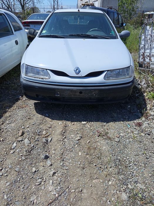 Рено лагуна 2.0 111 кс 1996 г на части