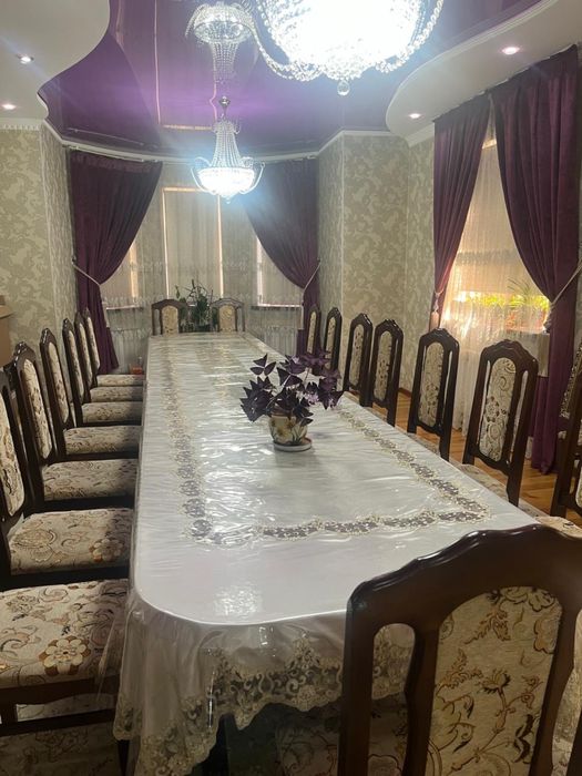 Стол со стульями большой