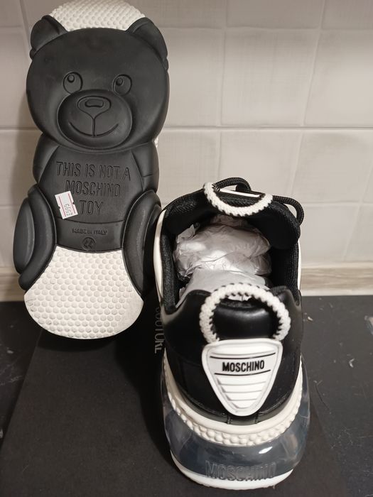 Vând Adidași Moschino Originali nr. 44