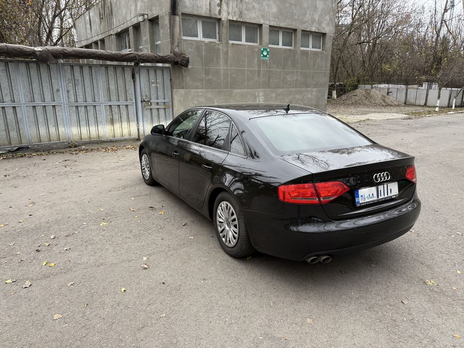 Vand Audi A4 B8 2009