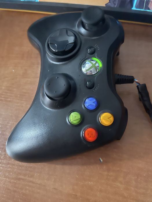 Продам джостик xbox 360