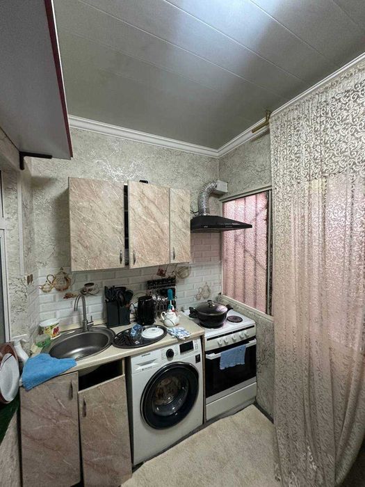 M1081 ПРОДАЕТСЯ 2/1/5 Квартира Ор.р: Ибн Сино 1