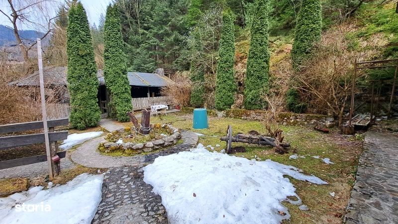 Cabana / Pensiune 9 dormitoare de vanzare, Valea Ierii,  Cluj