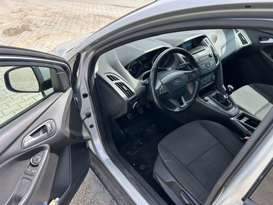 Se vinde ford focus 1.6 diesel an 2015