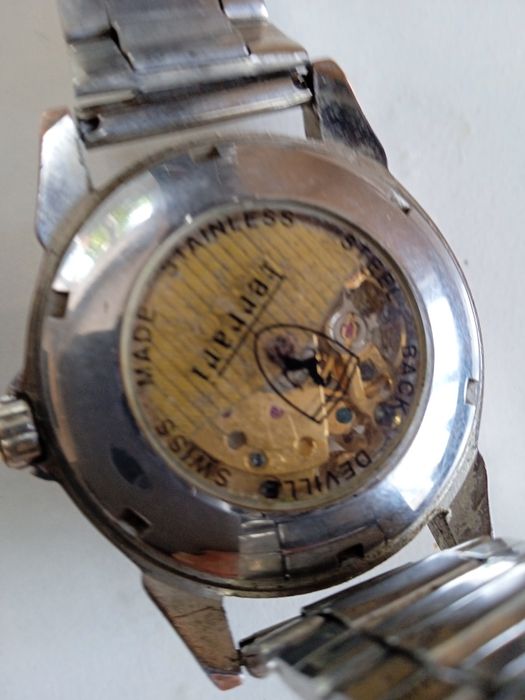 Часы механические