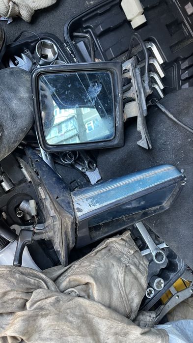 Мерседес боковое стекло 124