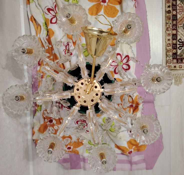 Хрустальная люстра, Чехия