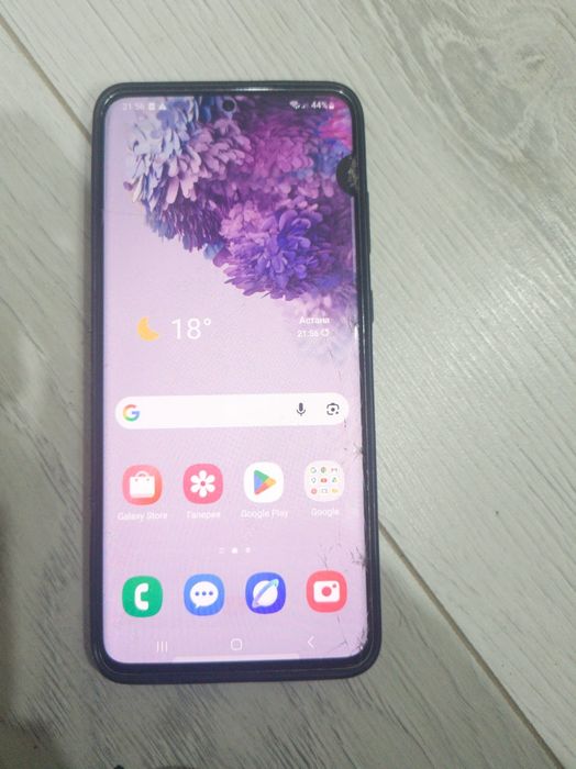 Samsung s20+ 8/128