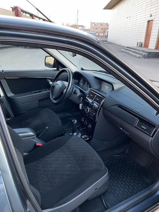 Приора 2 2015 г. Люкс +