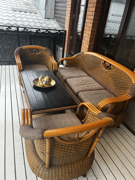 Продам комплект из Ротанги