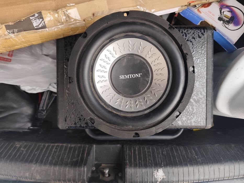 Продам рабочий сабвуфер