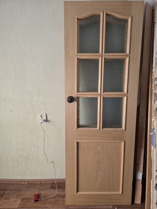 Двери, окна, линолеум б/у