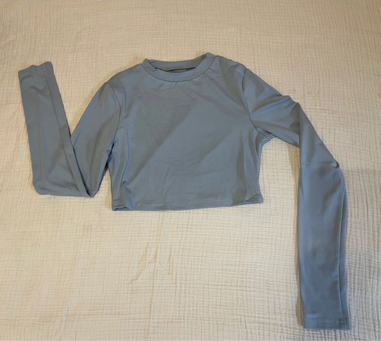 Bluză scurtă, nouă