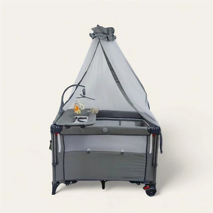 Продам манежку.