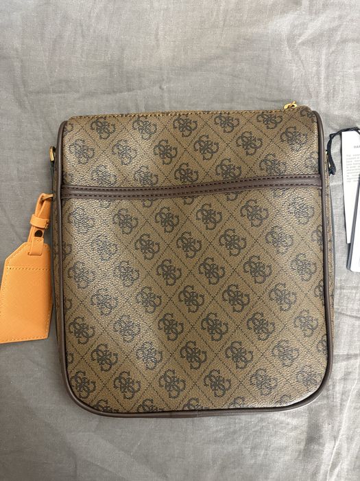 Guess чанта (чисто нова/ не използвана)