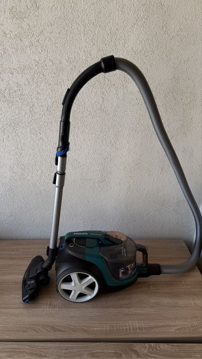 Aspirator fără sac Philips 7000 Series PowerPro Expert 900W – foarte puternic, în cutie