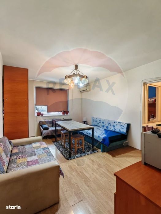 Apartament cu 3 camere de vânzare