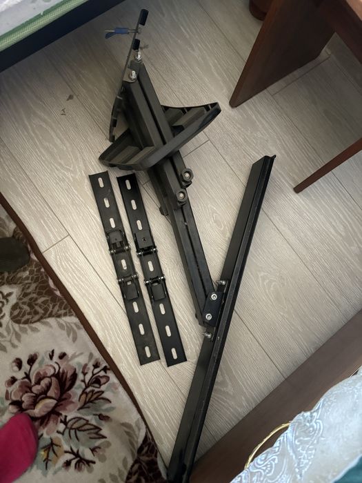 Кранштейн для телевизора