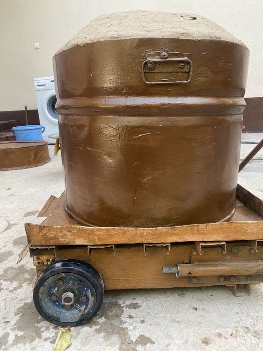 Тандир холати зор яхши холда тагига аравача урнатилган