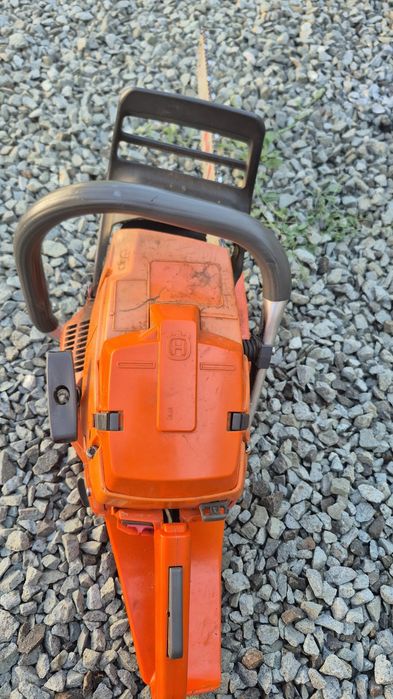Vand drujba husqvarna 365 in stare bună de funcționare