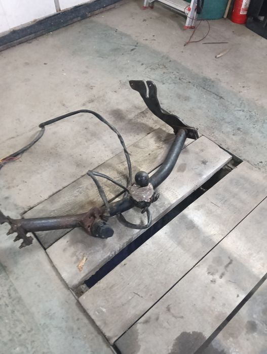 Cirlig Ford  transit conect