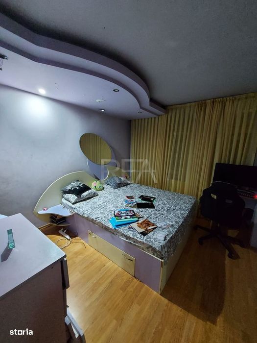 3 camere Vitan Mall, parcare, an 1989, metrou, 85 mp