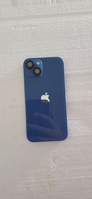 iPhone 13 sotiladi xamma vaji bo daqument karobka zaryatchikl