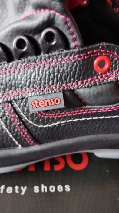 НОВИ Работни обувки N46 STENSO