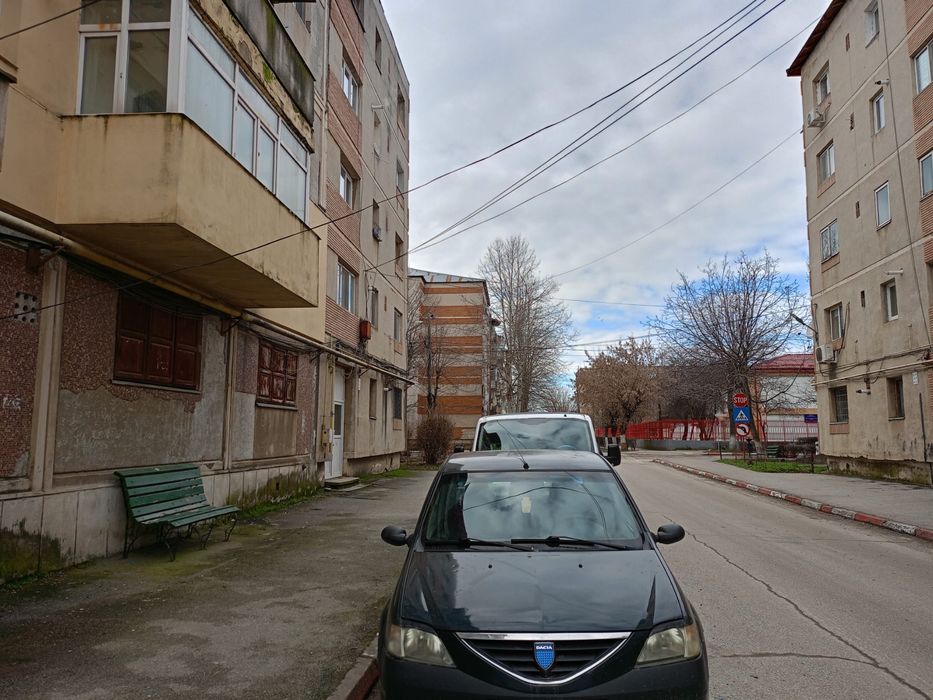 Vand apartament 2 camere Zimnicea
