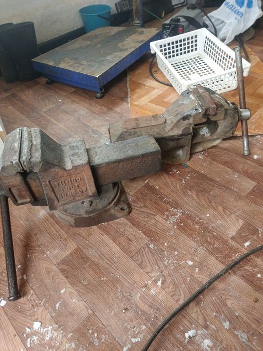 Тески,домкрат,фаркоп грузавое