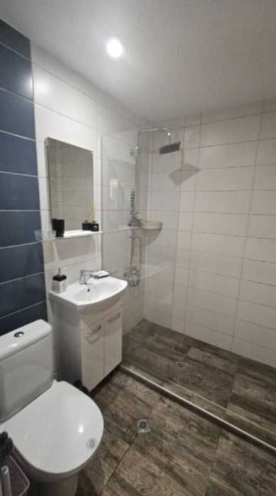 Дава се под наем Тристаен апартамент в София, Център - 95 кв.м за 690 € - Снимка #5