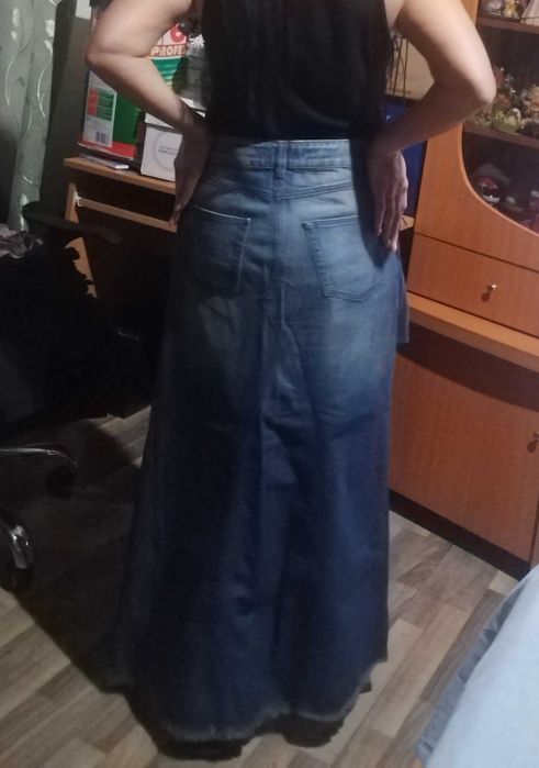 Дънкова пола -М / Л размер