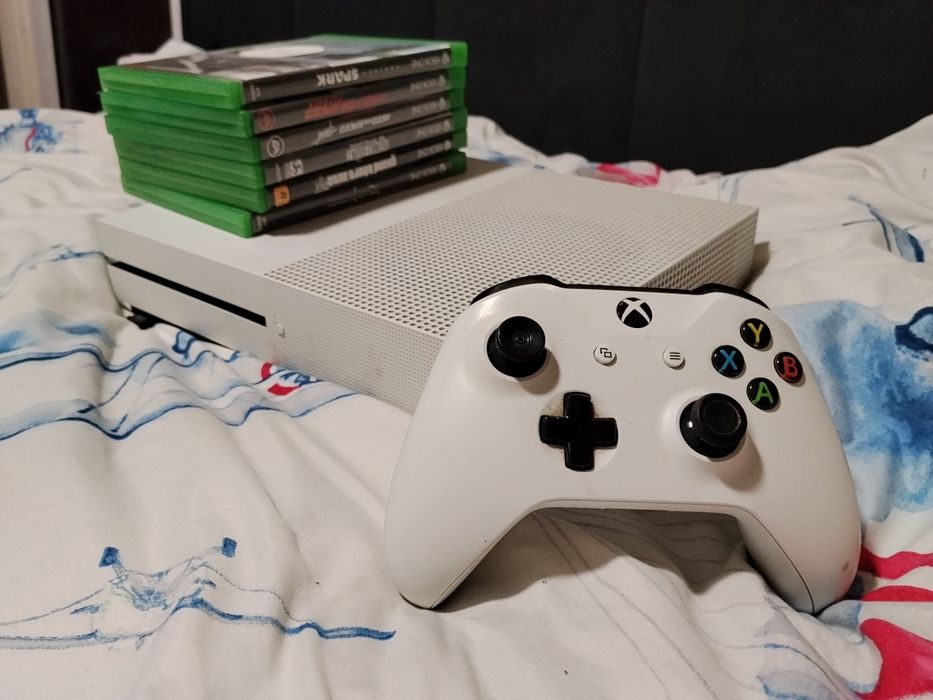 Xbox one S + 6 jocuri